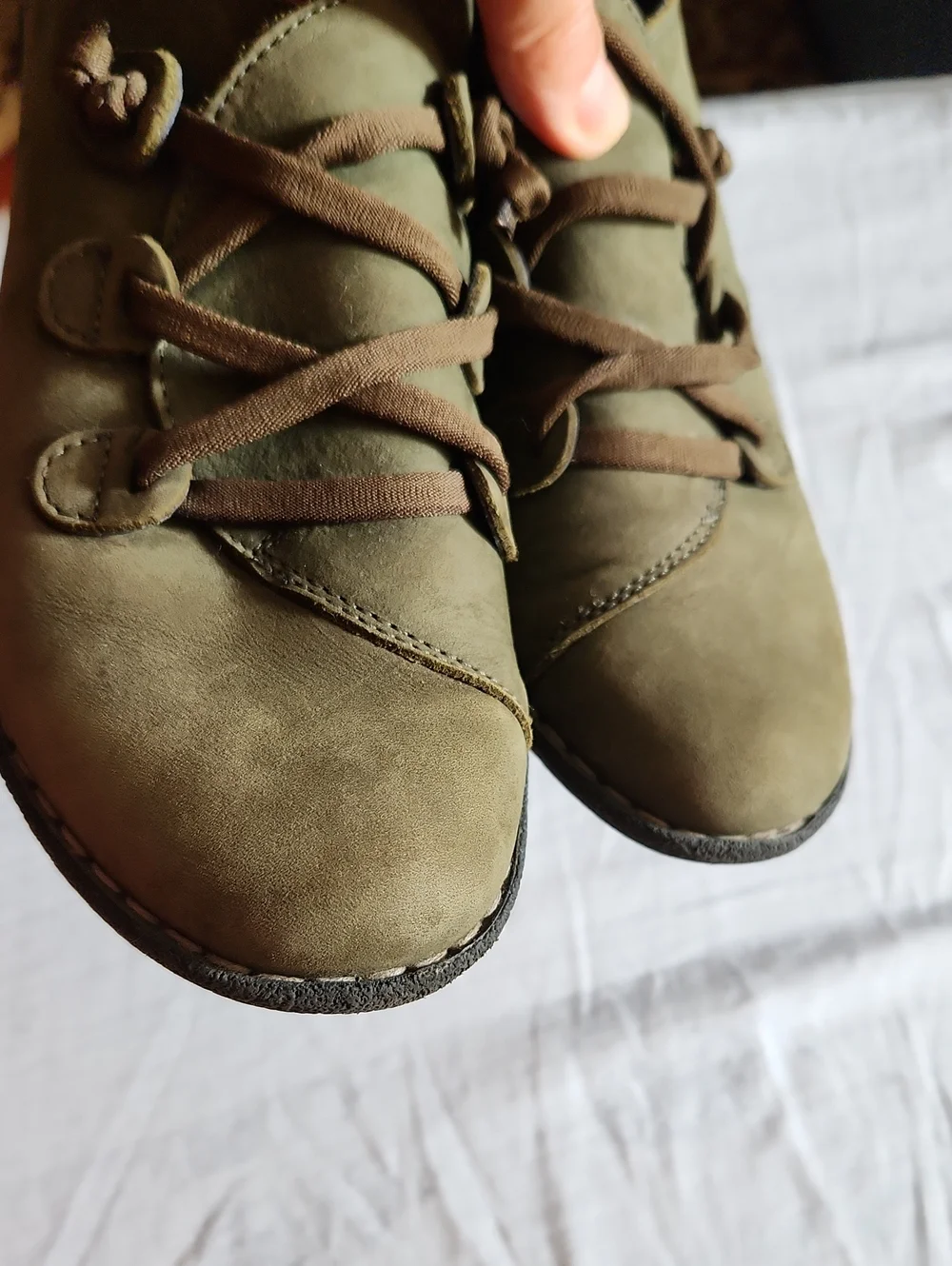 Jungla Elastic Loop Lacing Olive Green Suede Women's Shoes Size 40/9.5